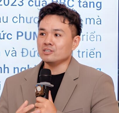 Vuong Hoang | CEO VietnamSKU